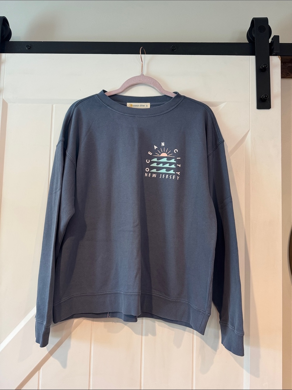 Ocean City New Jersey women’s Slate Graphic Crewneck Sweatshirt